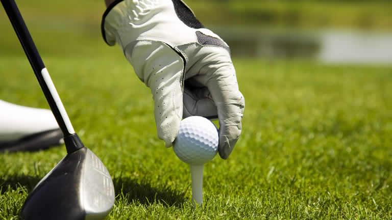 Golf Taupo stay at Riverside Apartment close to many courses