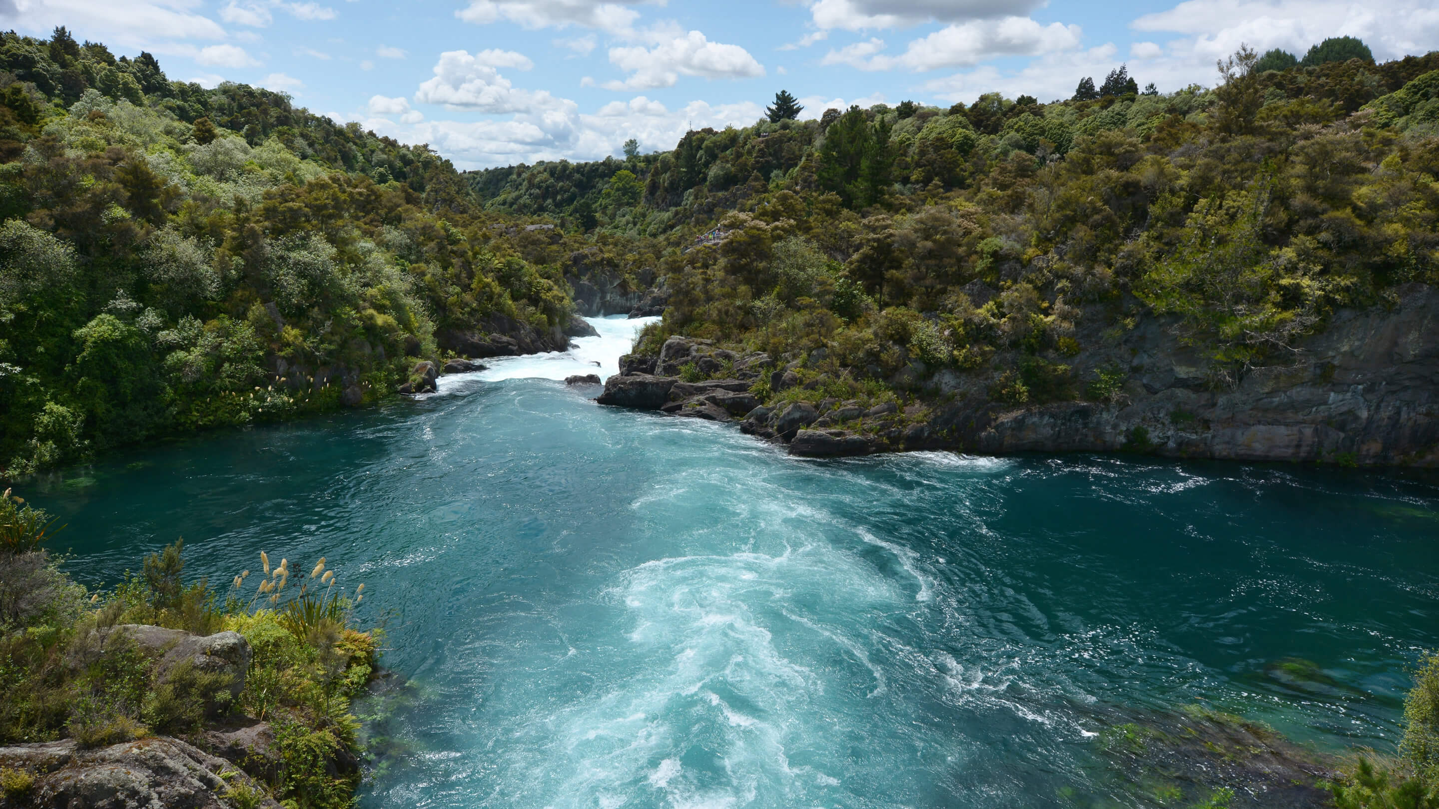 The Huka Falls and Aratiatia Rapids, Taupo NZ